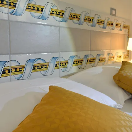 Santi E Saraceni Bed & Breakfast
