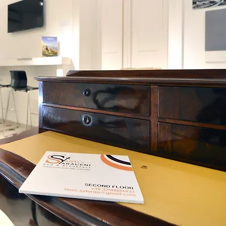Santi E Saraceni Bed & Breakfast 3*