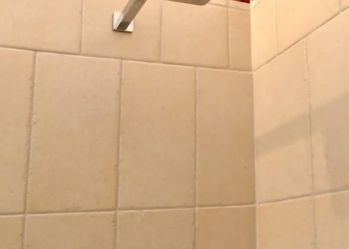 Santi E Saraceni 3* Σαλέρνο